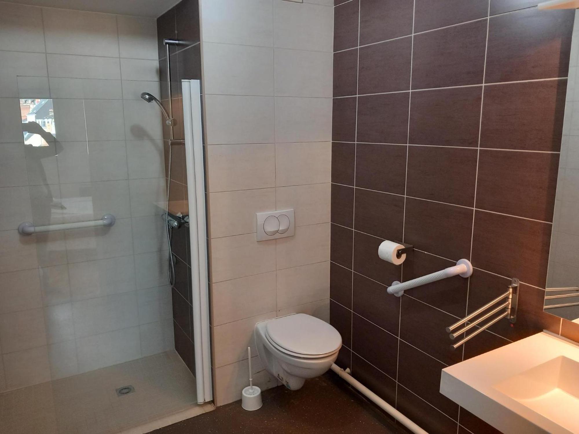 Residence Services Seniors Espace Et Vie Ле-Ман Экстерьер фото